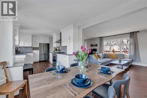 19 Garrick Drive Sw, Calgary, AB - Indoor