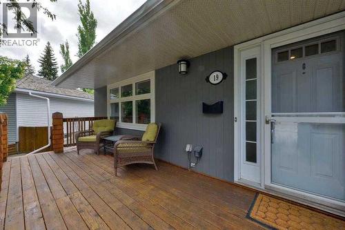 19 Garrick Drive Sw, Calgary, AB - Outdoor With Deck Patio Veranda With Exterior