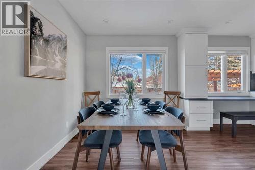 19 Garrick Drive Sw, Calgary, AB - Indoor Photo Showing Other Room