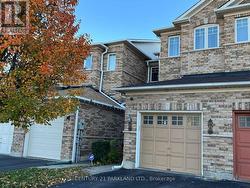 93 FERRAND DRIVE  Toronto, ON M3C 3Z2