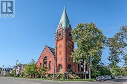 107 - 152 ANNETTE STREET  Toronto, ON M6P 1P4