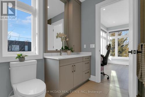 1050 Edgeleigh Avenue, Mississauga, ON - Indoor Photo Showing Bathroom