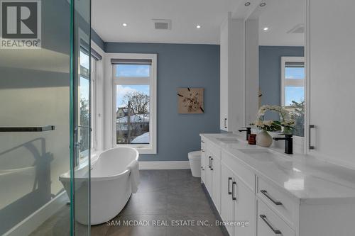 1050 Edgeleigh Avenue, Mississauga, ON - Indoor