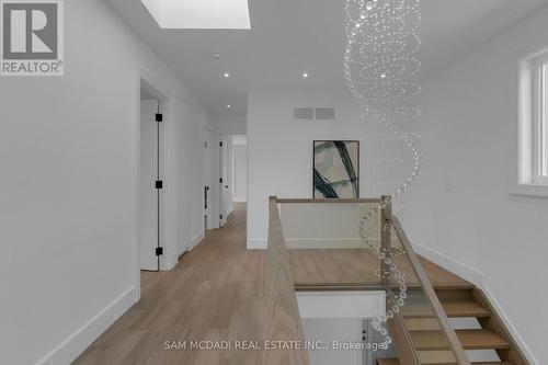 1050 Edgeleigh Avenue, Mississauga, ON - Indoor Photo Showing Other Room