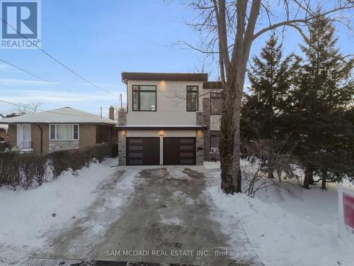 1050 Edgeleigh Avenue, Mississauga, ON - Outdoor
