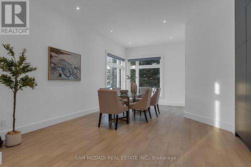 1050 Edgeleigh Avenue, Mississauga, ON - Indoor Photo Showing Dining Room