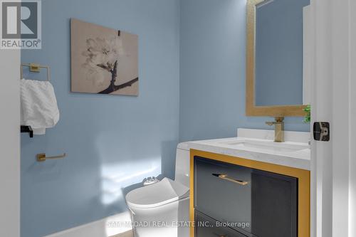1050 Edgeleigh Avenue, Mississauga, ON - Indoor Photo Showing Bathroom