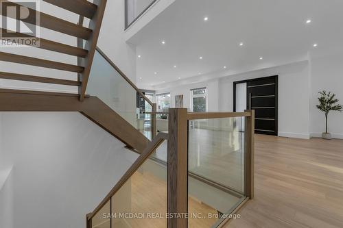 1050 Edgeleigh Avenue, Mississauga, ON - Indoor Photo Showing Other Room