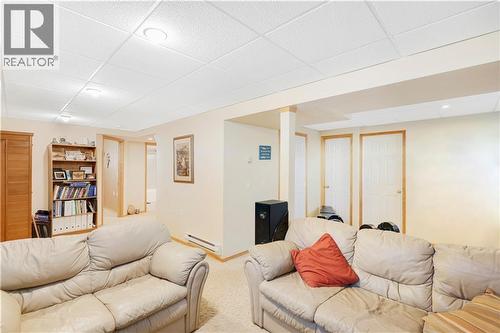 272210 Range Road 291  Ne, Airdrie, AB - Indoor Photo Showing Other Room