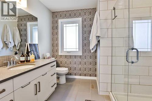 128 Cabot Landing W, Lethbridge, AB - Indoor Photo Showing Bathroom