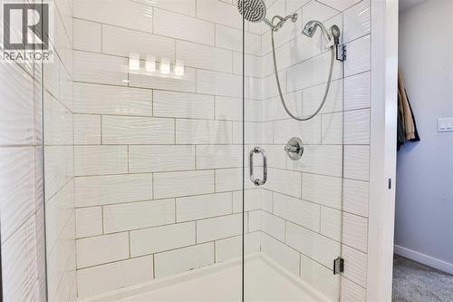 128 Cabot Landing W, Lethbridge, AB - Indoor Photo Showing Bathroom