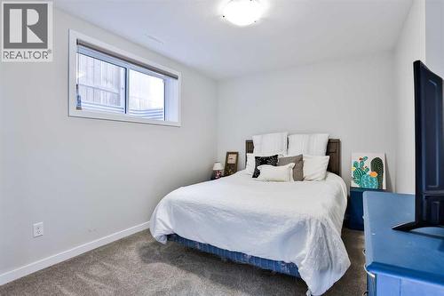 128 Cabot Landing W, Lethbridge, AB - Indoor Photo Showing Bedroom