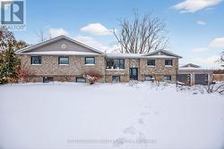 1563 15 16 SIDE ROAD E Oro-Medonte, ON L0L 1T0