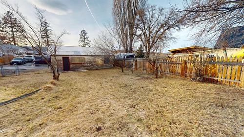 227 9Th Avenue, Cranbrook, BC - Outdoor