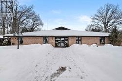 1 - 699 WHITAKER STREET  Peterborough (Ashburnham Ward 4), ON K9H 7K3