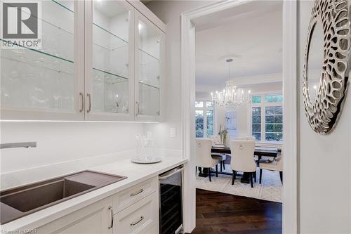 126 Mcgregor Crescent, Ancaster, ON - Indoor Photo Showing Kitchen