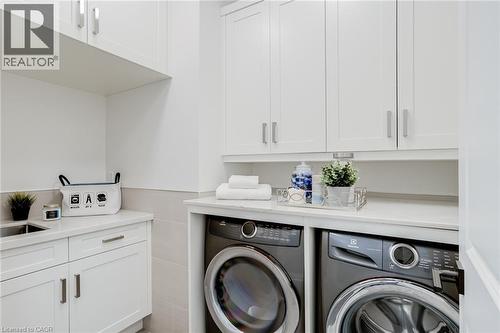 126 Mcgregor Crescent, Ancaster, ON - Indoor Photo Showing Laundry Room