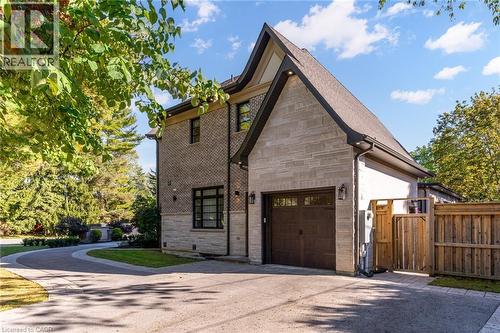 126 Mcgregor Crescent, Ancaster, ON - Outdoor