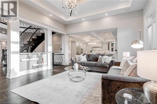 126 Mcgregor Crescent, Ancaster, ON - Indoor Photo Showing Living Room