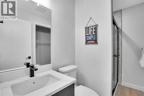 3PCS ENSUITE - 23 Shawmeadows Place Sw, Calgary, AB - Indoor Photo Showing Bathroom