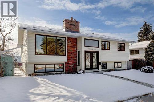 5943 Silver Ridge Drive Nw, Calgary, AB - Outdoor With Facade