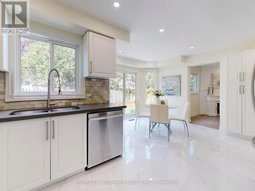 27 Penny Crescent, Markham, ON - Indoor Photo Showing Kitchen With Double Sink