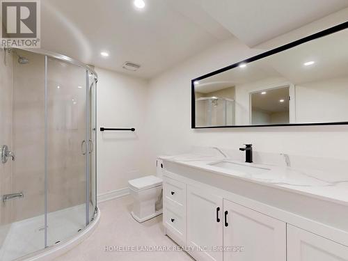 27 Penny Crescent, Markham, ON - Indoor Photo Showing Bathroom