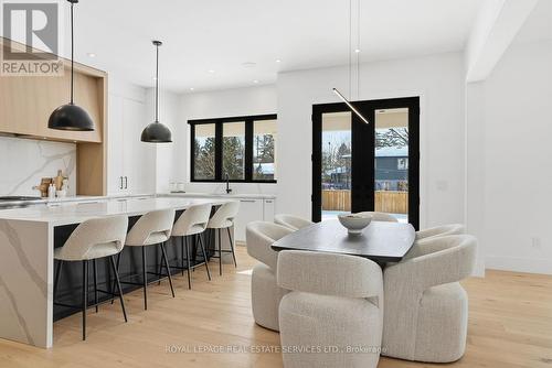 2054 Vickery Drive, Oakville, ON - Indoor Photo Showing Dining Room