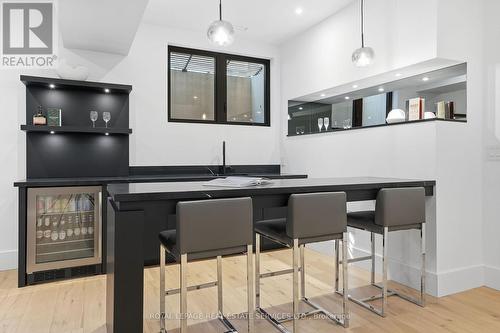 2054 Vickery Drive, Oakville, ON - Indoor Photo Showing Dining Room