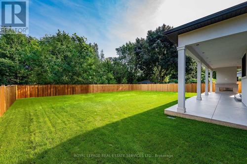 2054 Vickery Drive, Oakville, ON - Outdoor