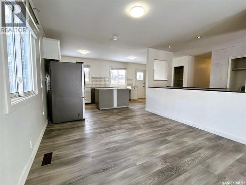 5926 Sherwood Drive, Regina, SK - Indoor Photo Showing Kitchen