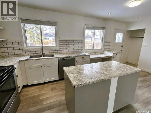 5926 Sherwood Drive, Regina, SK - Indoor Photo Showing Kitchen With Double Sink