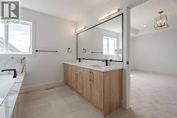 Dual Sinks -Ensuite - 