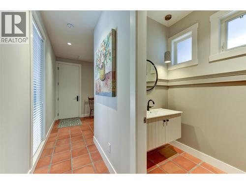 773 Barnaby Road, Kelowna, BC - Indoor Photo Showing Other Room