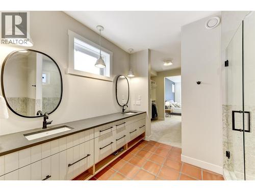 773 Barnaby Road, Kelowna, BC - Indoor