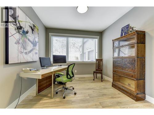 773 Barnaby Road, Kelowna, BC - Indoor Photo Showing Office