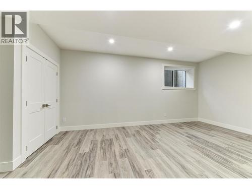 773 Barnaby Road, Kelowna, BC - Indoor