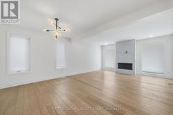 Spacious Living room - 