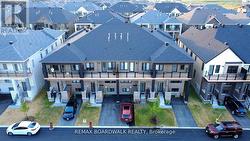 189 BEEBALM CRESCENT  Ottawa, ON K2J 7G9