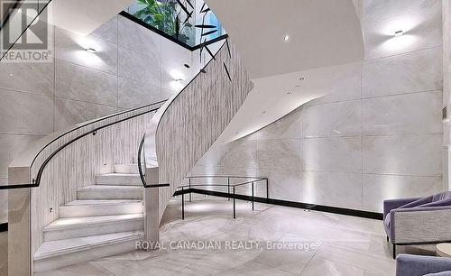 Ph 32 - 1 Edgewater Drive E, Toronto, ON - Indoor Photo Showing Other Room