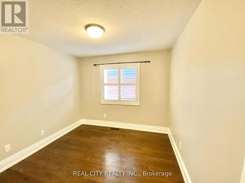 830 Old Derry Road, Mississauga, ON - Indoor Photo Showing Other Room