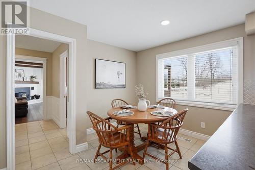 192 Concession 14 E, Hamilton, ON - Indoor Photo Showing Dining Room