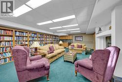 Library / Lounge - 