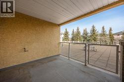 access to community patio - 