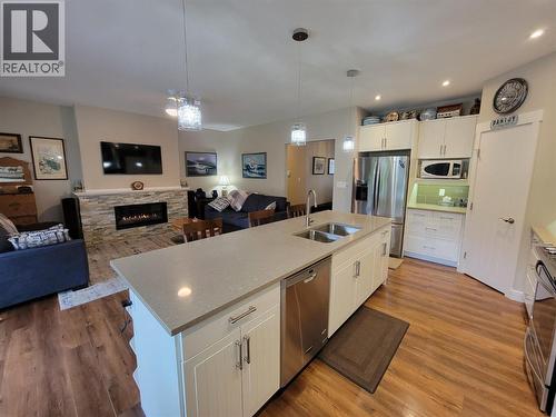 304 K View Crescent, Keremeos, BC - Indoor Photo Showing Kitchen With Double Sink