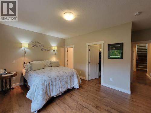 304 K View Crescent, Keremeos, BC - Indoor Photo Showing Bedroom