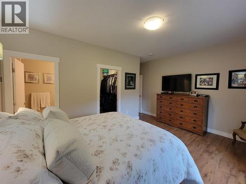 304 K View Crescent, Keremeos, BC - Indoor Photo Showing Bedroom