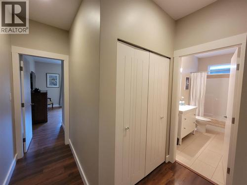 304 K View Crescent, Keremeos, BC - Indoor Photo Showing Other Room