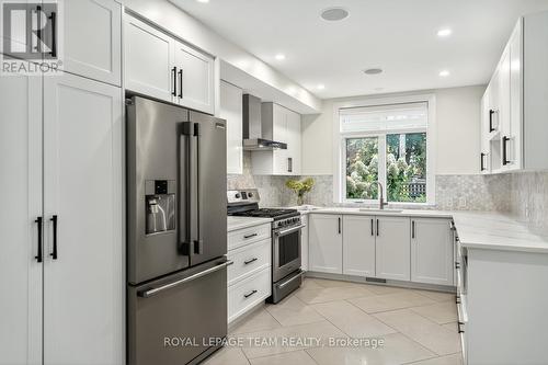 16 First Avenue, Ottawa, ON - Indoor Photo Showing Kitchen With Upgraded Kitchen
