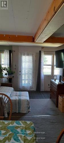 330 Helena Street, Fort Erie (Lakeshore), ON - Indoor Photo Showing Bedroom